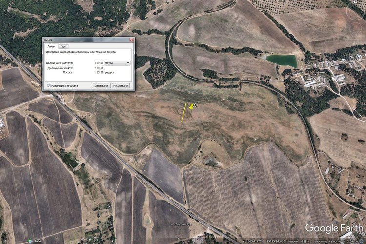 Мистериозна фигура се появи в нива край Хасково