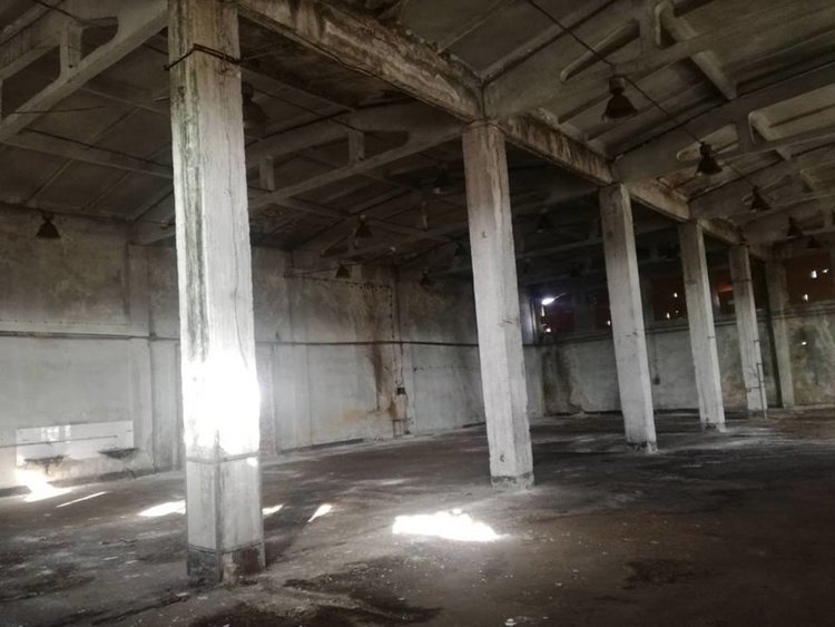 "Атлетите" търсят средства за превръщането на склад в спортна зала