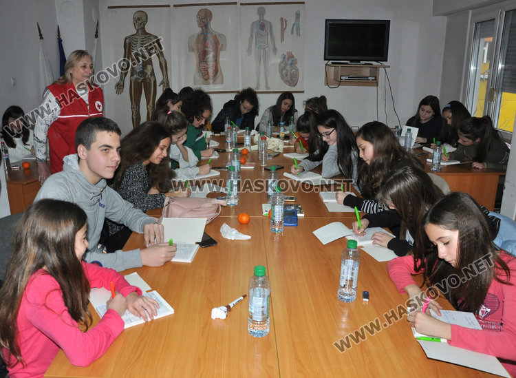 Обучават 60 деца за оказване на първа помощ в БЧК - Хасково