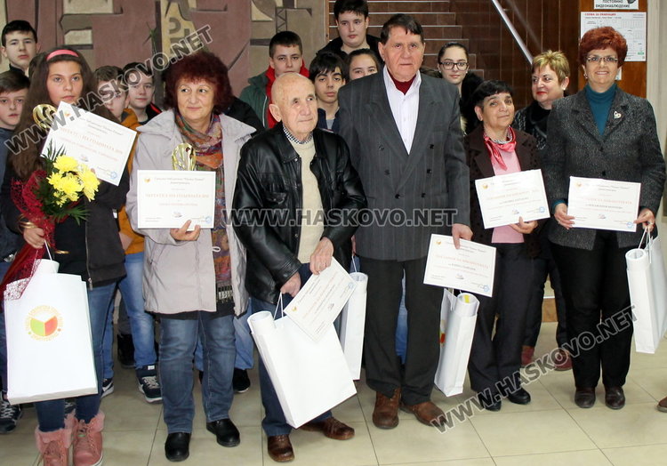 Наградените за читател на годината и посланици на библиотеката