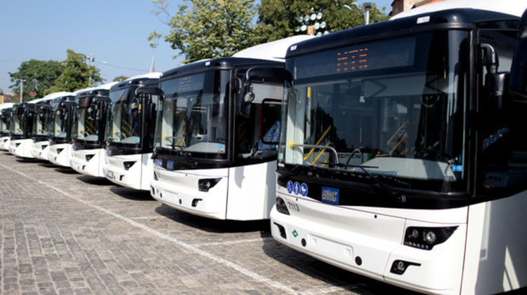 Горанов ще предложи всички фирми за автобусни превози да се регистрират по ДДС