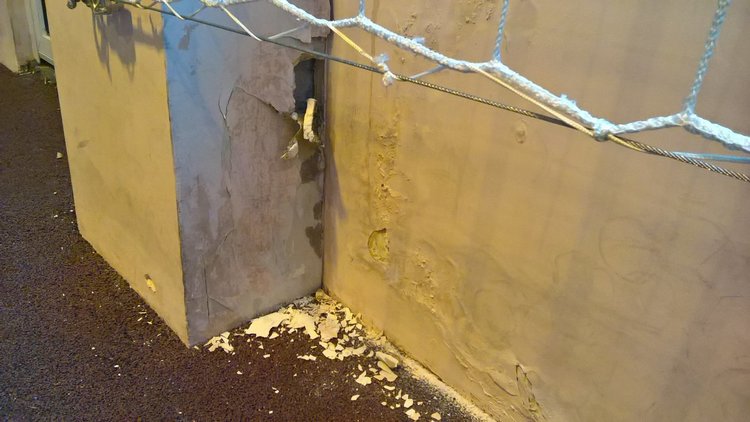 Младежите от ГЕРБ искат отговор защо не работи покрития плувен басейн