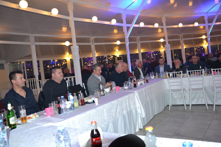 17 момчилградски дружини закриха ловния сезона с пищен купон