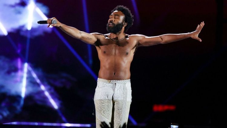 Childish Gambino, Лейди Гага, Ариана Гранде и другите наградени с Грами (видео)