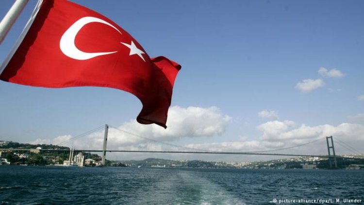 Престижните обекти на Ердоган се превръщат в бреме