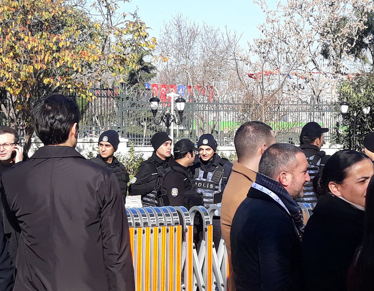 Полицаи в Одрин учат български език