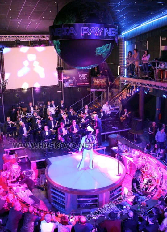 Елвис препълни Планетата