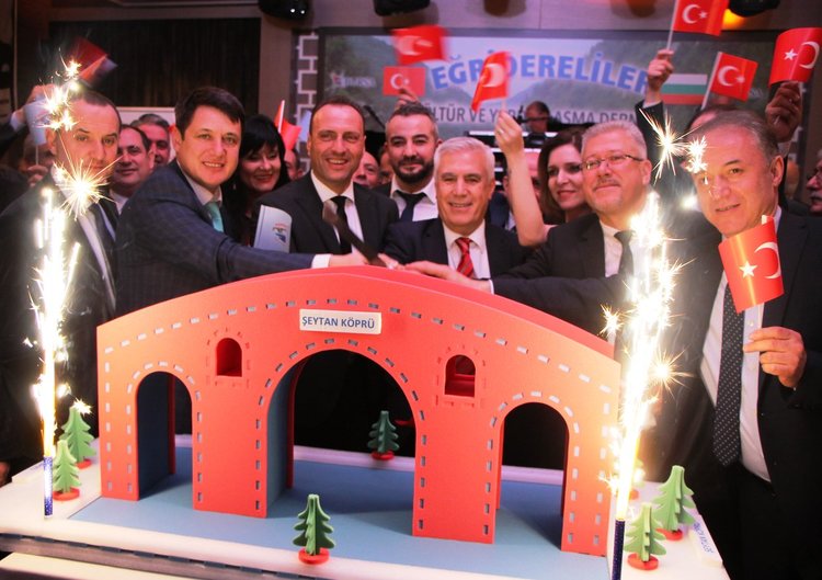 Кметът на Ардино Ресми Мурад на посещение в Бурса