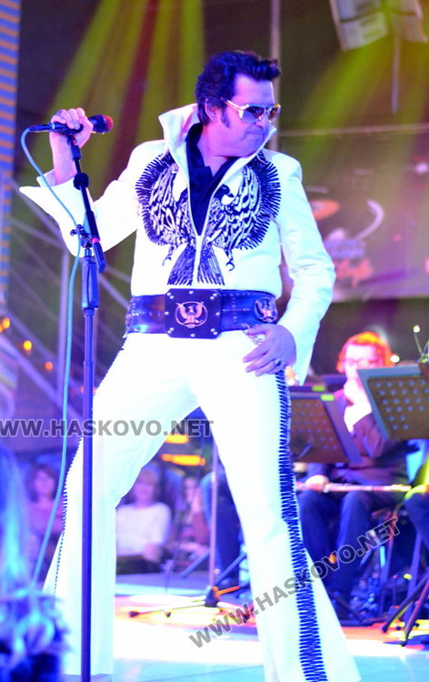 Елвис препълни Планетата