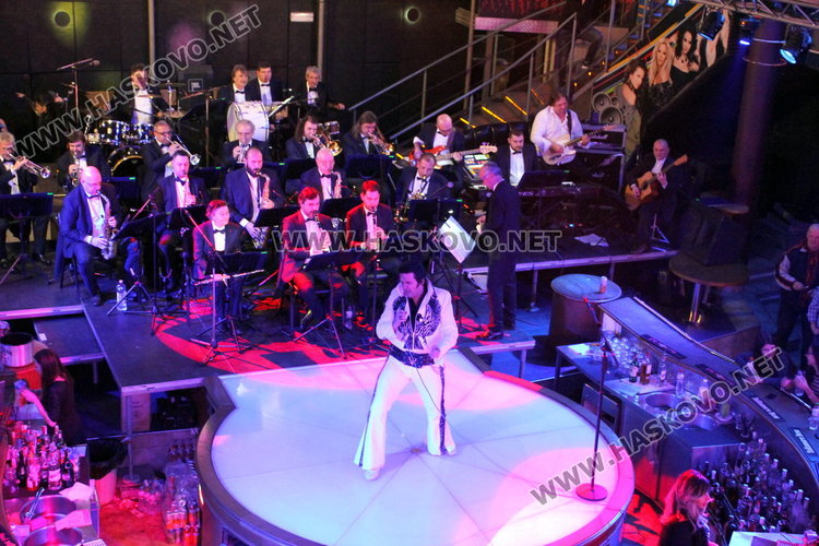 Елвис препълни Планетата