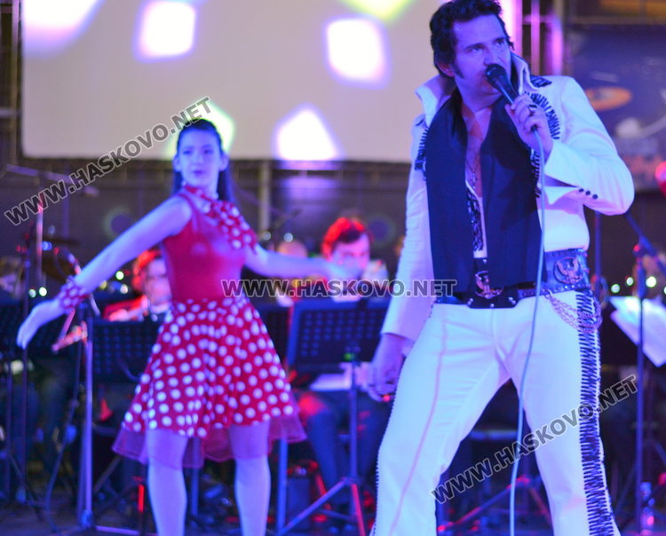 Елвис препълни Планетата