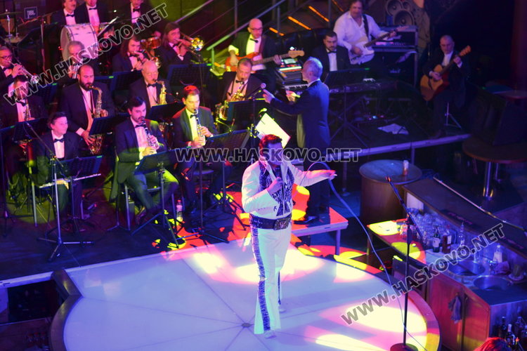 Елвис препълни Планетата