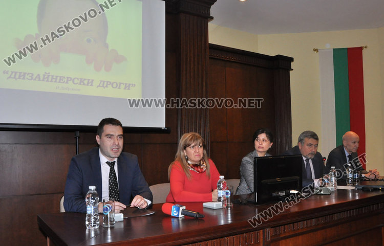 Ученици слушаха лекция за вредите от дрогата