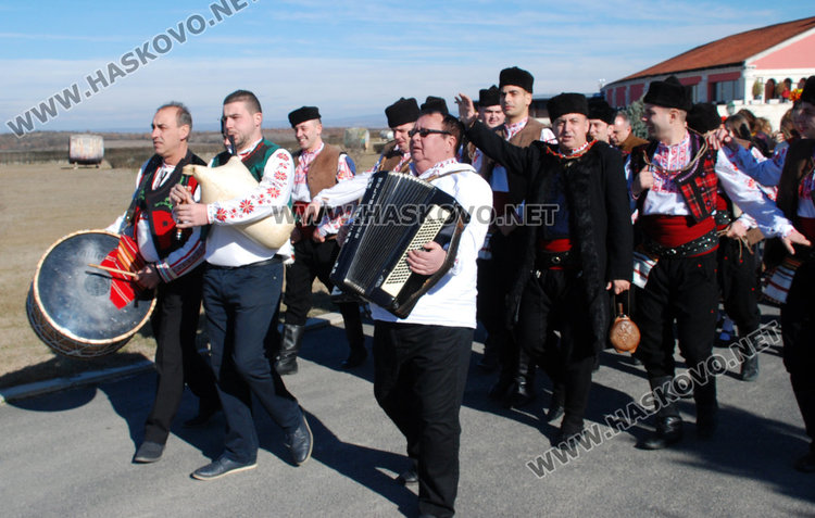 Българите пият между 110 и 120 млн. л. вино годишно