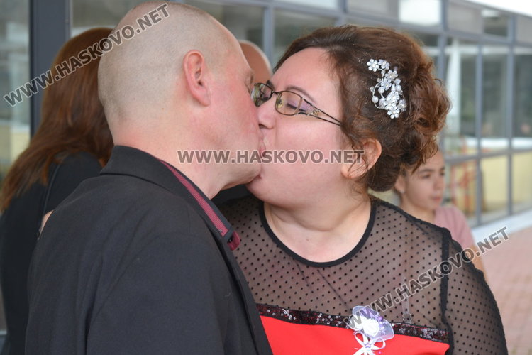 В деня на влюбените и виното, две нови семейства венча кметът на Димитровгрд