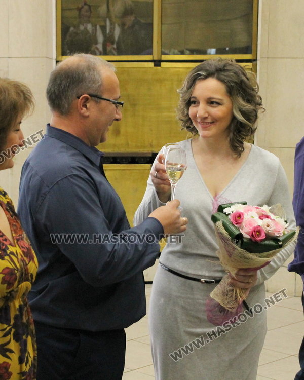 В деня на влюбените и виното, две нови семейства венча кметът на Димитровгрд