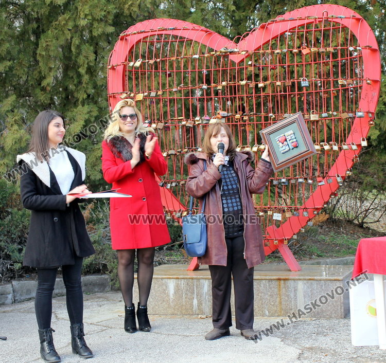 Наградиха победителите от конкурса "Усещане за любов" - произведенията на победителите