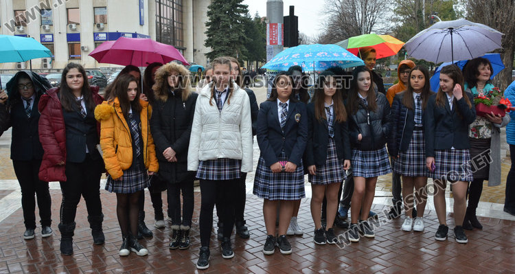 Езиковата почете своя патрон, Тереза Симеонова е Ученик на годината