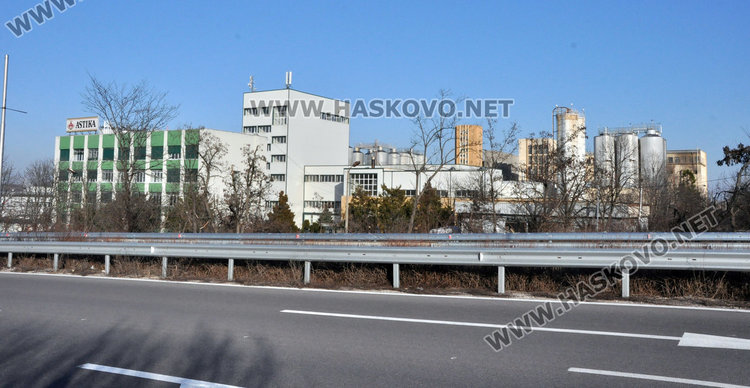 Ограничиха с мантинела спирка и достъпа към подлеза до Бирената