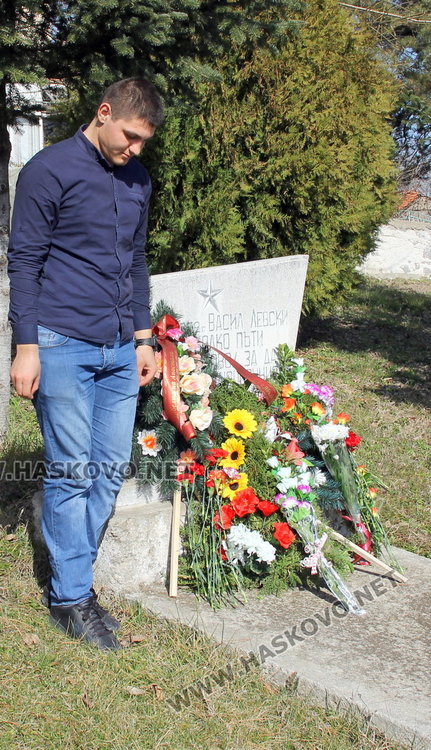 Ябълковци стартираха честванията по повод 146-тата годишнина от гибелта на Левски - коя е правилната дата?