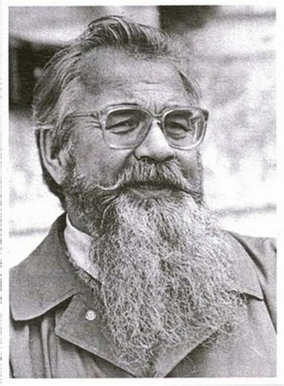 Виталий Маслов