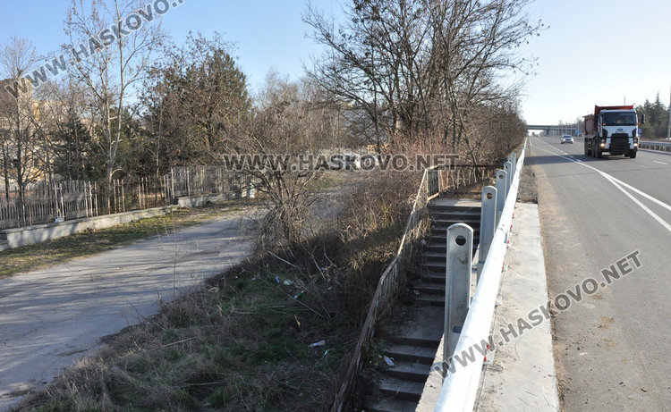 Ограничиха с мантинела спирка и достъпа към подлеза до Бирената