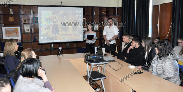 Учениците от Хасково все по-активни на конкурса "Завещано от Апостола"