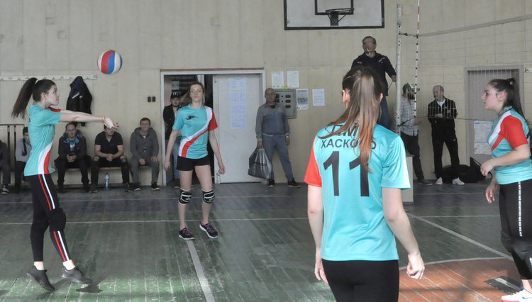Волейболистките на ПМГ-Хасково шампионки на общинските игри