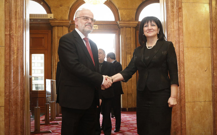 Караянчева:България е последователна в политиката си спрямо Северна Македония