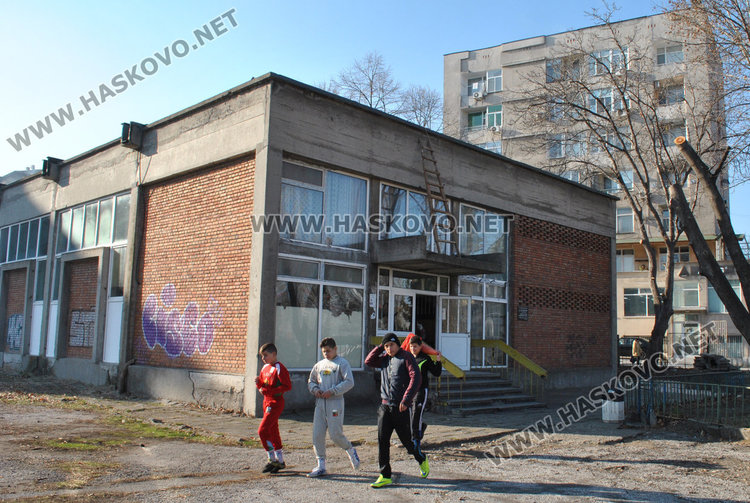 Ремонтират залата по борба на стадион "Младост" за над 140 000 лева