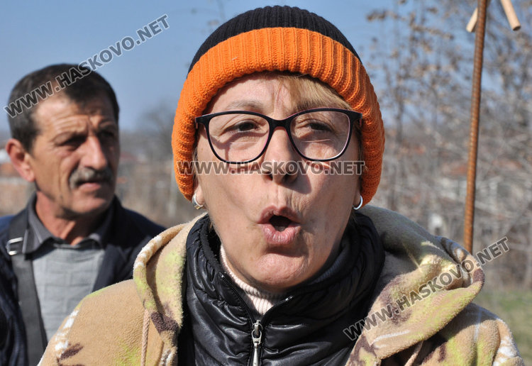 В Хисаря излязоха на протест заради липса на вода, канализация и асфалт