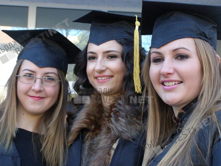 Университети на лов за студенти с изнесени изпити - в Кърджали на 13 април по математика