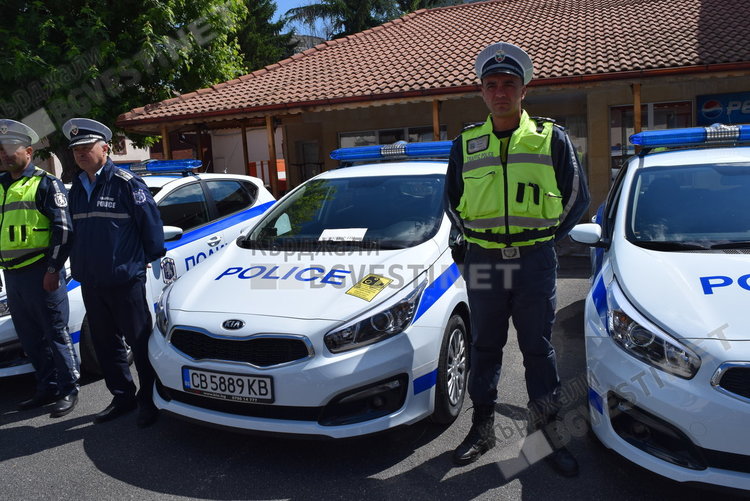 Тарикати си играят на "криеница" с пътна полиция, резултатът -2 акта и 33 фиша