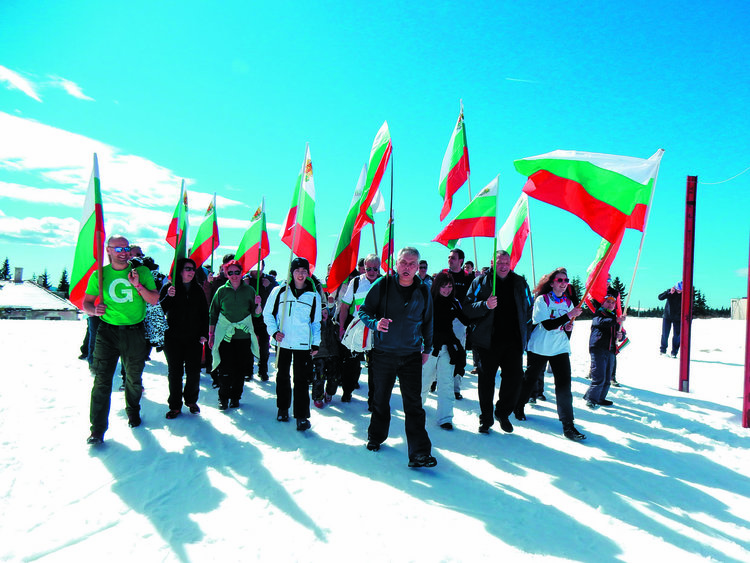 Голямо спускане на ски с носии за 3 март в Пампорово