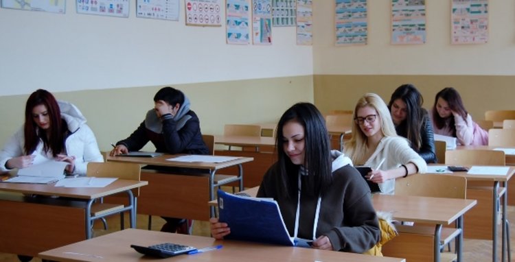 В ПГСС излъчиха представители в няколко национални конкурса по професии