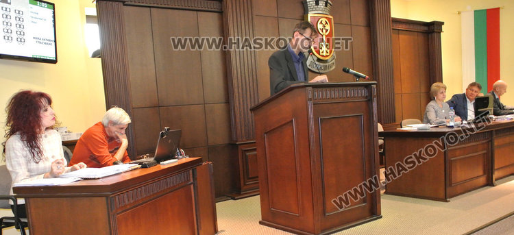 Симеон Тодев е против новото разпределение на парите в културния живот на Хасково