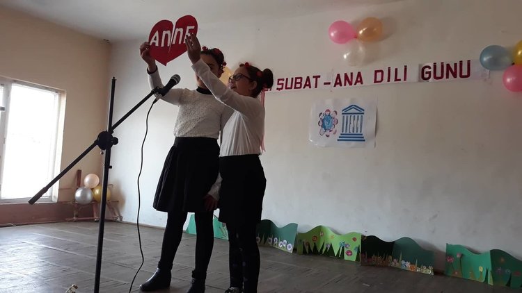 Цяло Стремци чества Деня на майчиния език