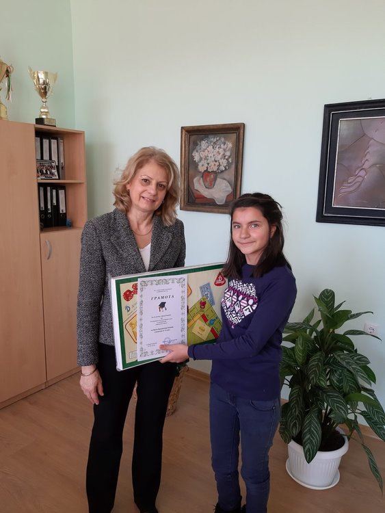 Ученичка от ОУ "Алеко Константинов" с най-висок резултат на Олимпиада по БЕЛ