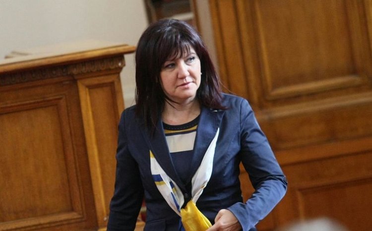 Рожден ден отпразнува Цвета Караянчева