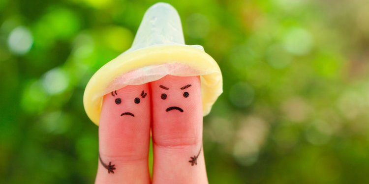 Просто ги научете да слагат презерватив