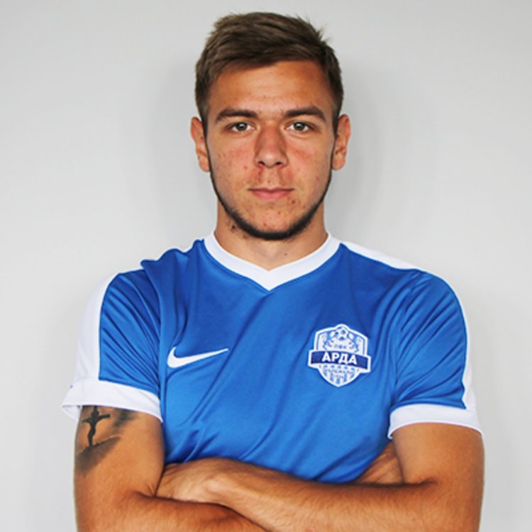 Милен Стоев