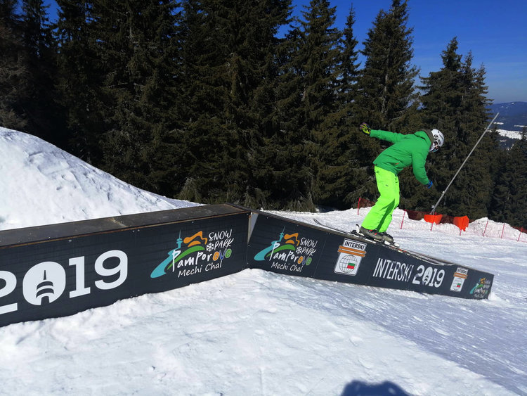 Откриват снежен парк за фрийстайл в Пампорово