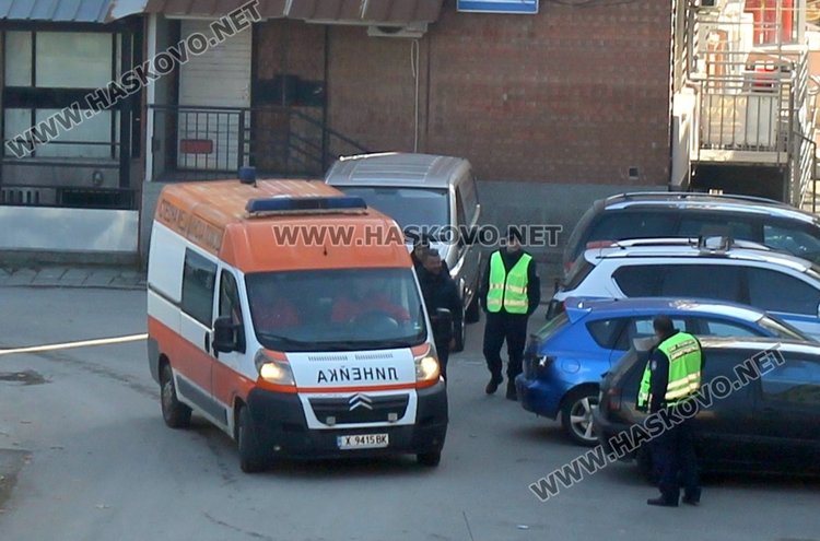 Изнесоха труп на жена от блок на бул. Димитър Благоев