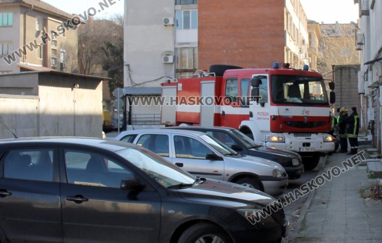 Изнесоха труп на жена от блок на бул. Димитър Благоев