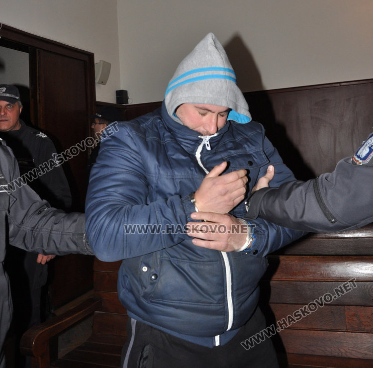 4 години затвор  за трафиканта на цигари Петър Хубенов