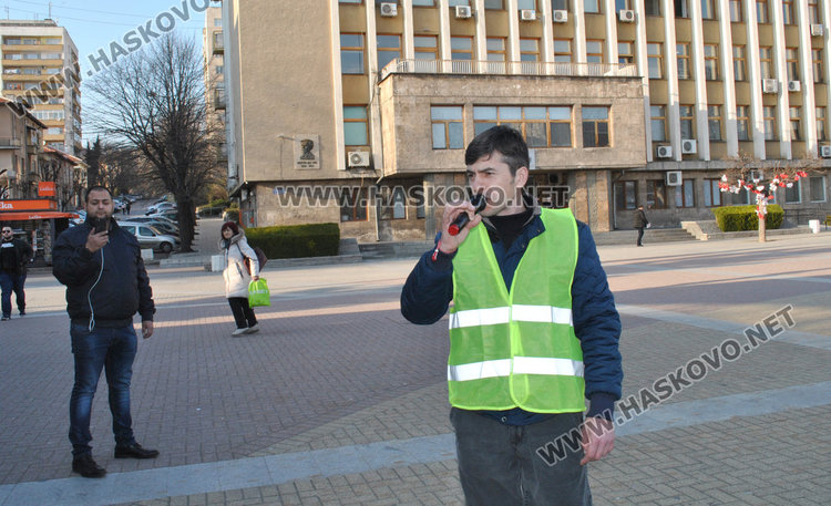 Юрист с разяснения за референдуми и граждански инициативи, готвят автошествие в Хасково