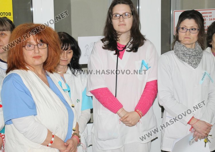 Димитровградските мед.-сестри протестираха – получават основна заплата от 580 лева