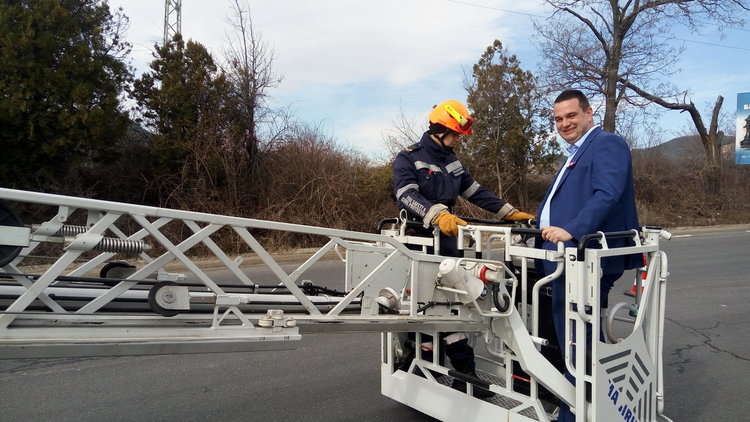 Никола Чанев лично подмени трибагрениците на входовете на Кърджали за Трети март