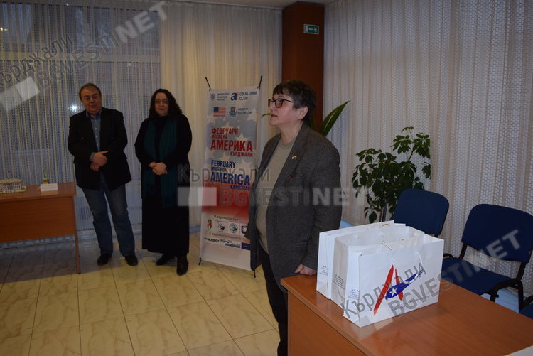 За 9-ти пореден път раздадоха Оскарите за превод в рамките на Месеца на Америка в Кърджали