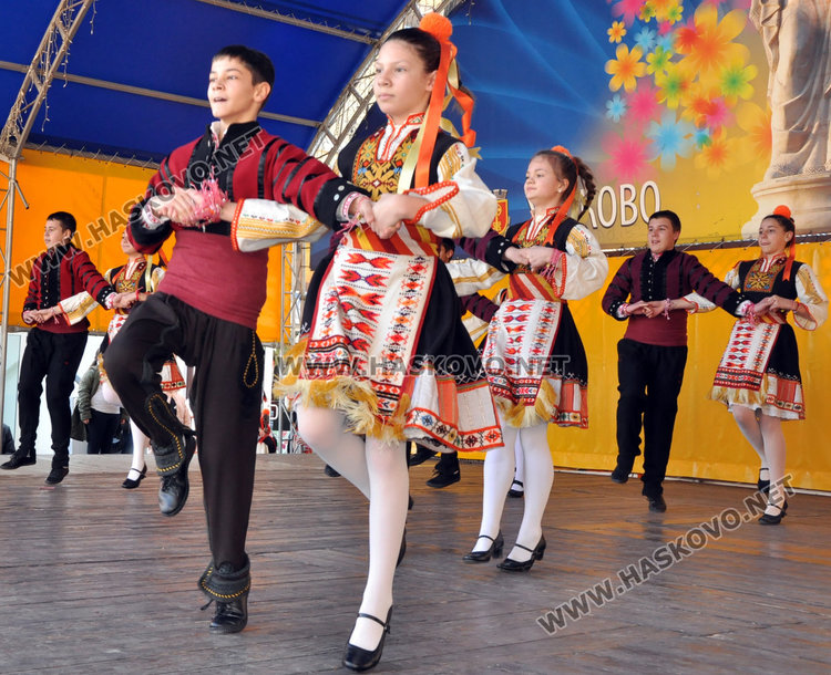 Голям концерт огласи площад „Свобода“ в Деня на самодееца